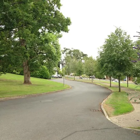 With Private Bathroom Close To Habitación en casa particular *